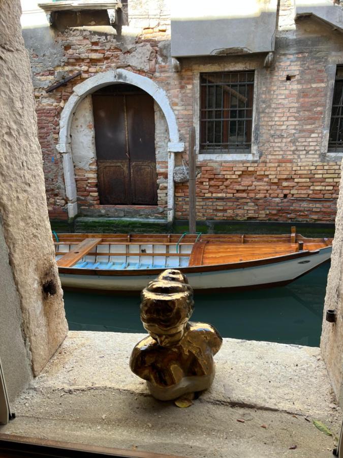 Casa Al Ponte Scudi - 4 Windows On The Canal البندقية المظهر الخارجي الصورة