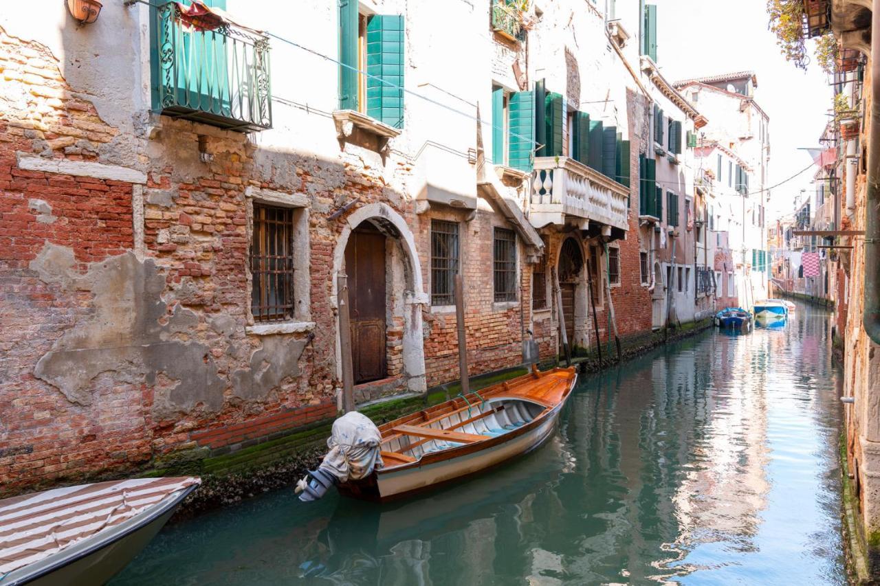 Casa Al Ponte Scudi - 4 Windows On The Canal البندقية المظهر الخارجي الصورة